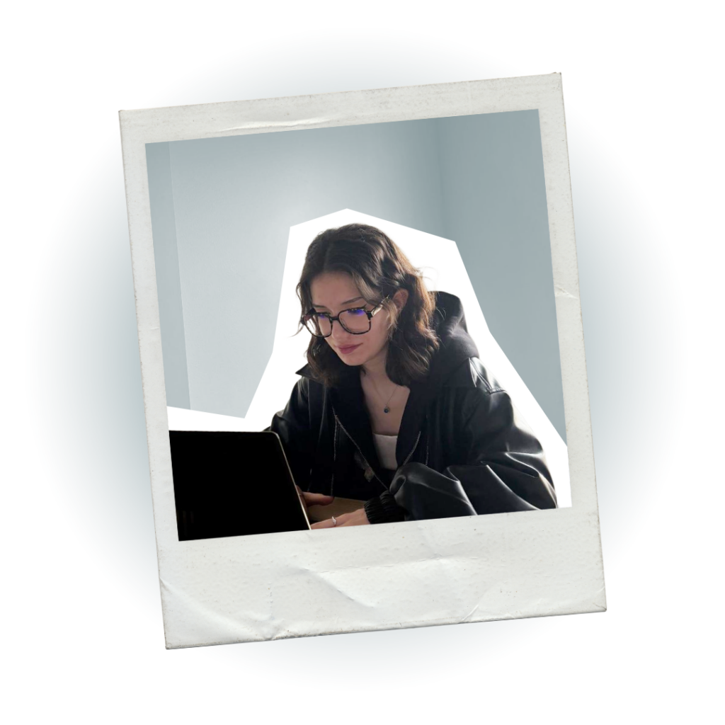 Zélal Ozkan Etudiante Communication Graphique Normandie Web School